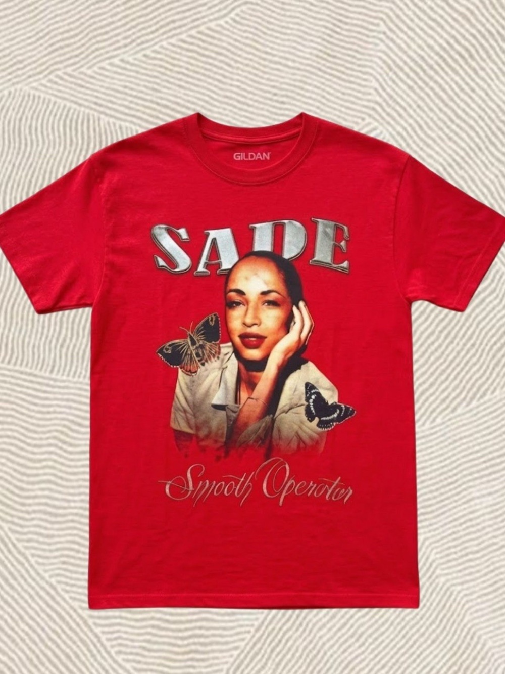 Gildan Red Sade Smooth Operator Vintage Rap Graphic T-shirt